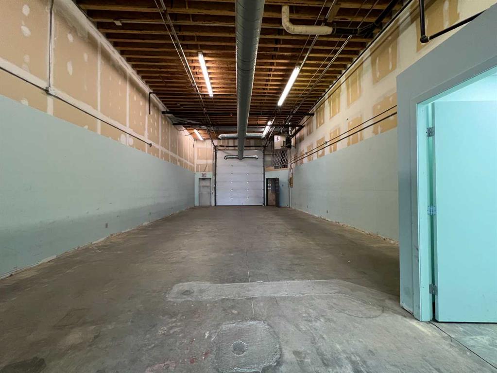 Picture of 14, 2820 Centre Avenue NE, Calgary Real Estate Listing