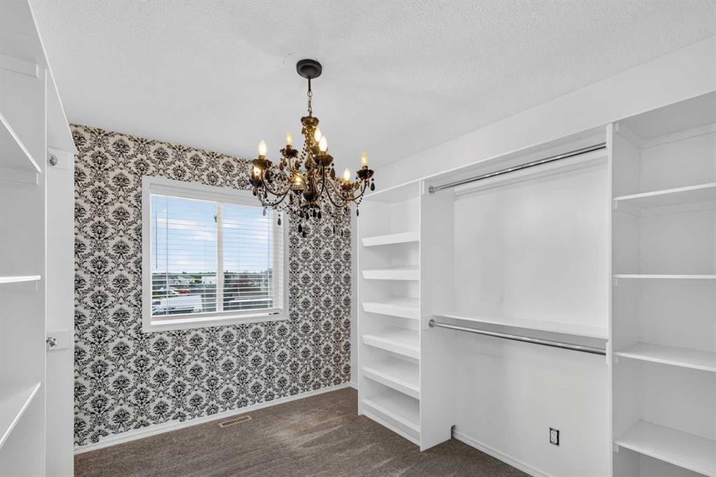 Picture of 213 Pinnacle Drive , Grande Prairie Real Estate Listing