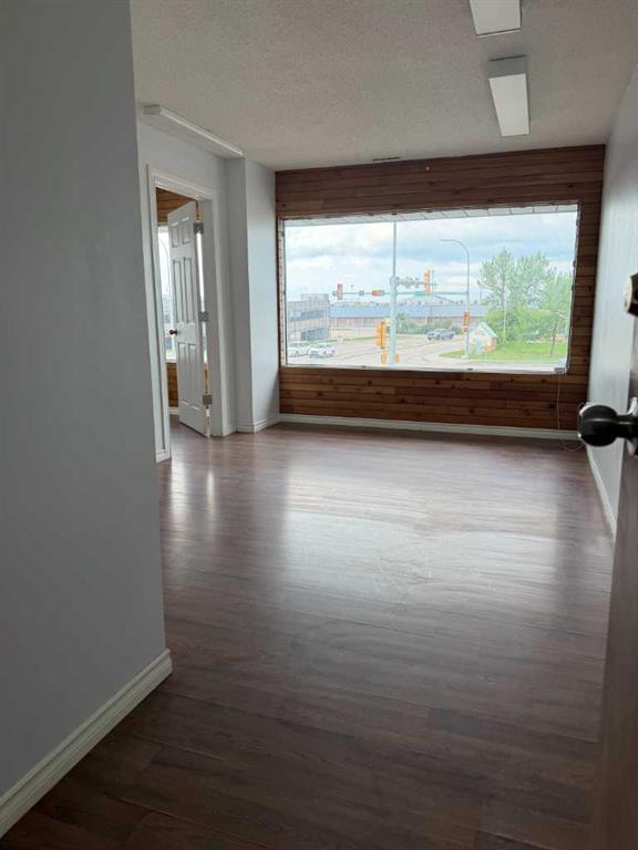 Picture of 212, 9823 116 Avenue , Grande Prairie Real Estate Listing