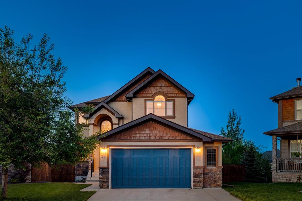 Picture of 35 Tremblant Point SW, Calgary Real Estate Listing