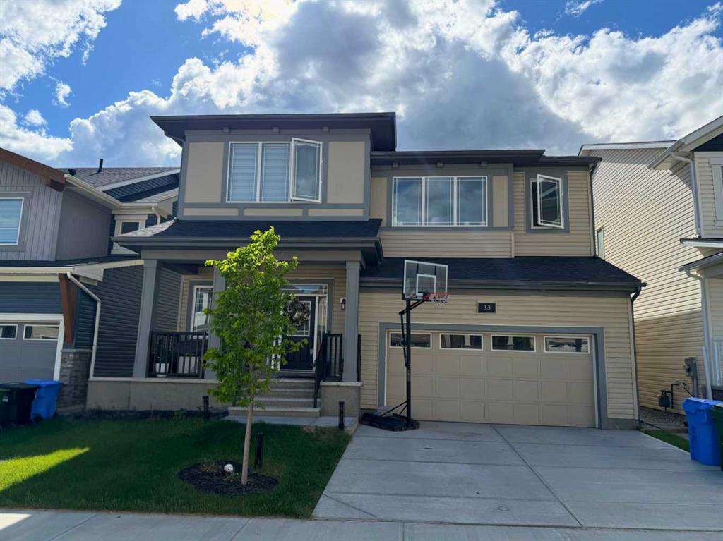 Picture of 33 Carringwood Street NW, Calgary Real Estate Listing