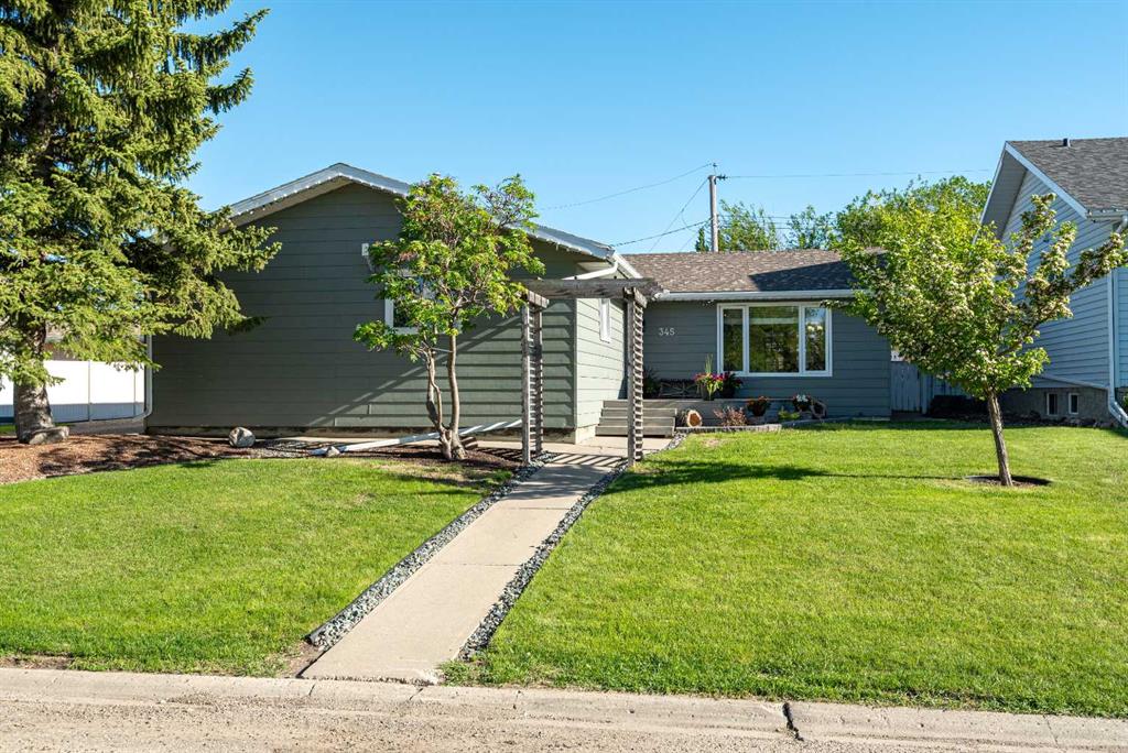 Picture of 345 9 Street SE, Three Hills Real Estate Listing