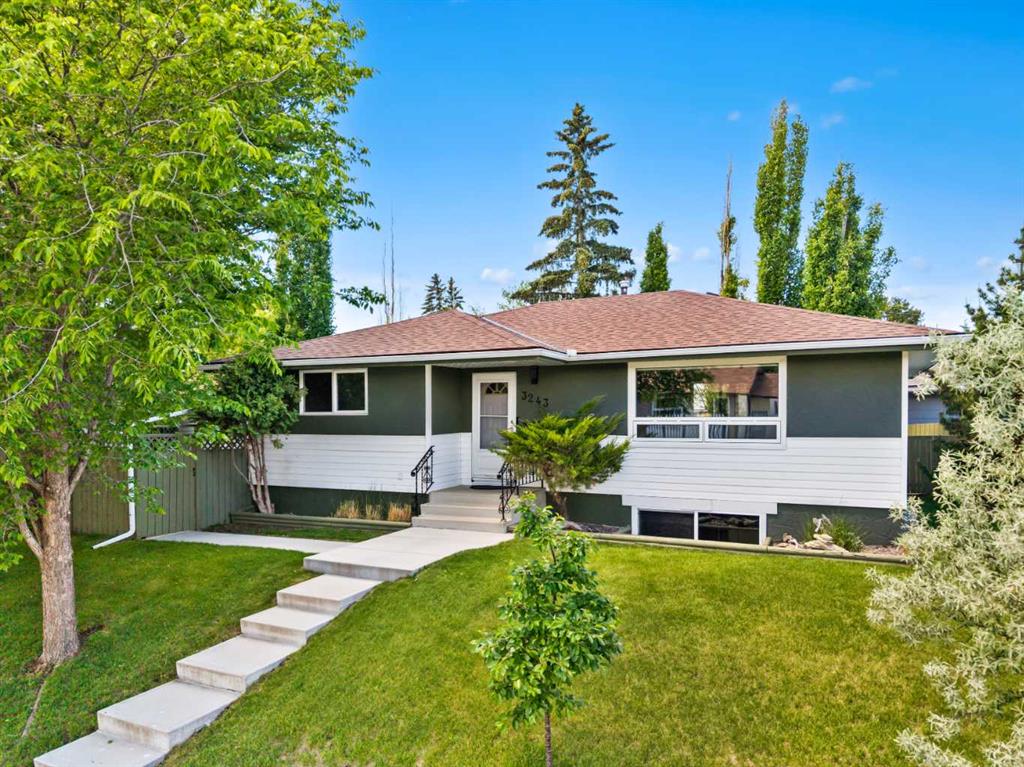 Picture of 3243 Dover Crescent SE, Calgary Real Estate Listing