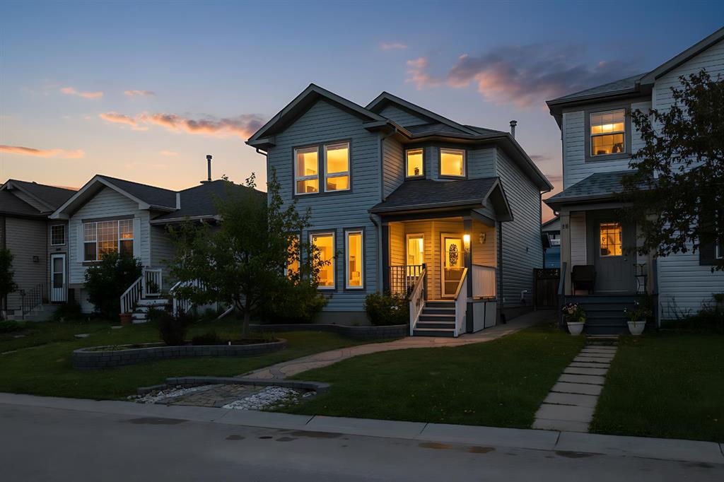 Picture of 19 Coventry Link NE, Calgary Real Estate Listing