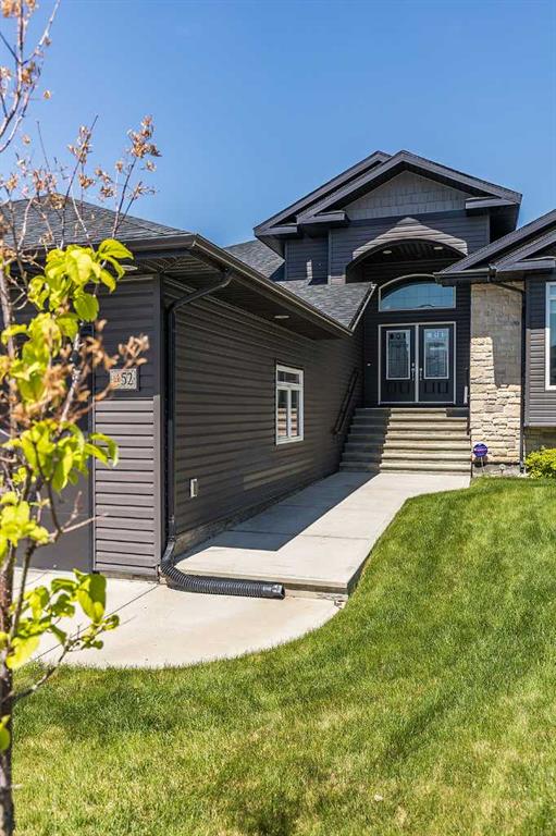 Picture of 452 Somerside Place SE, Medicine Hat Real Estate Listing