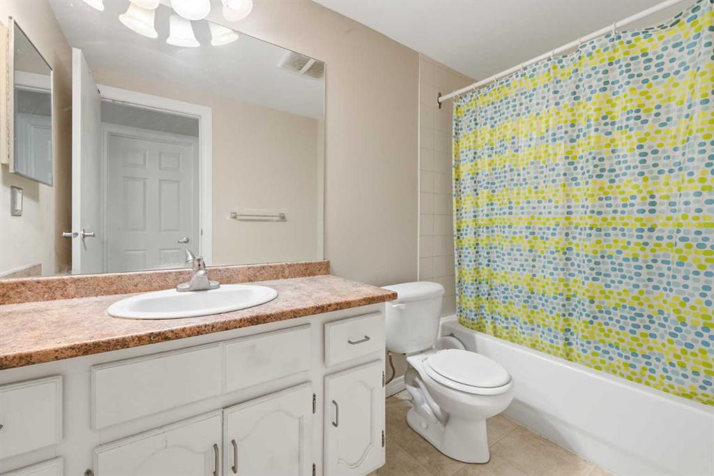 Picture of 102, 611 67 Avenue SW, Calgary Real Estate Listing