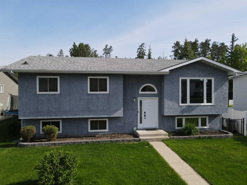 Picture of 193 Park Drive Drive , Whitecourt Real Estate Listing