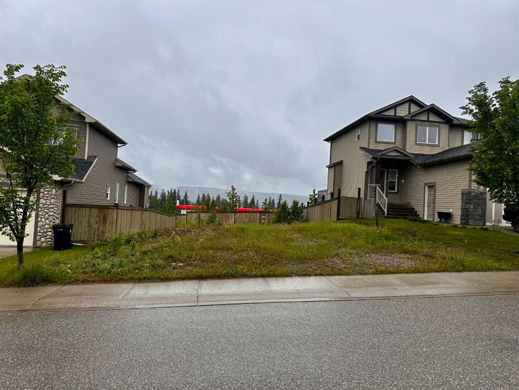 Picture of 103 Lupin Way , Hinton Real Estate Listing