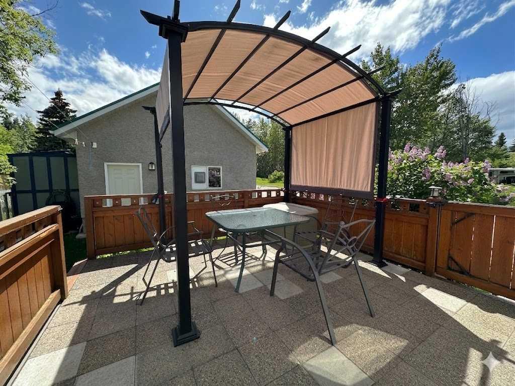 Picture of 13202 19 Avenue , Blairmore Real Estate Listing