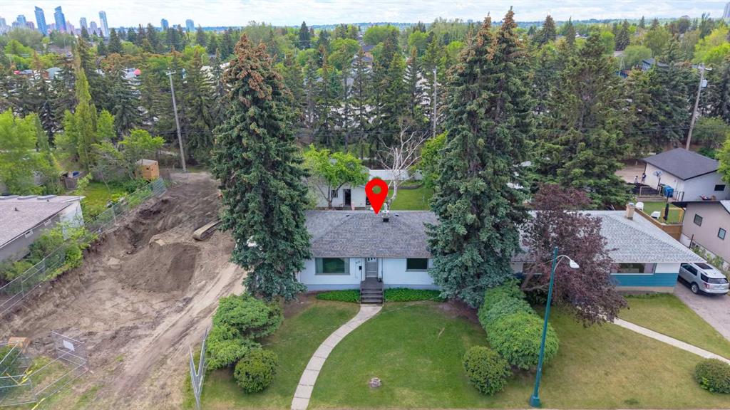 Picture of 2115 Halifax Crescent NW, Calgary Real Estate Listing