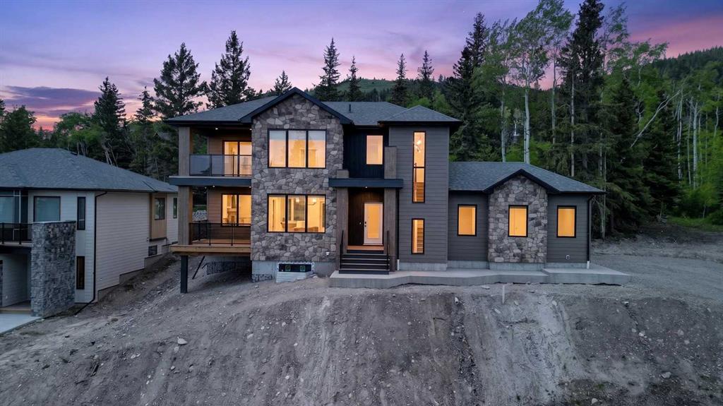 Picture of 72 Kananaskis Drive , Coleman Real Estate Listing