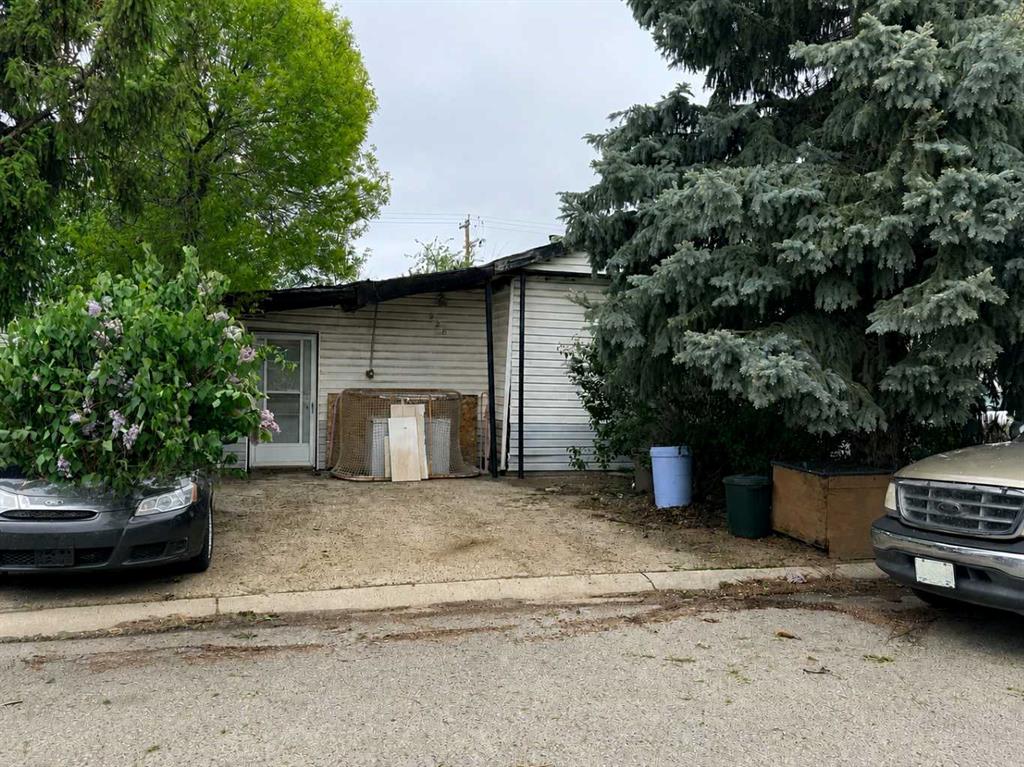 Picture of 926 Briarwood Crescent , Strathmore Real Estate Listing