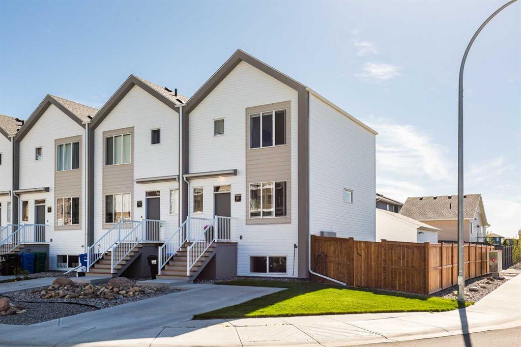 Picture of 80 Blackwolf Lane N, Lethbridge Real Estate Listing