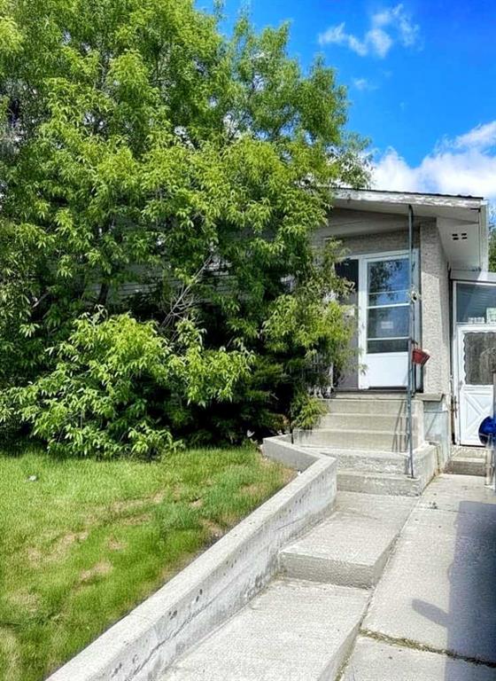 Picture of 132 Allandale Close SE, Calgary Real Estate Listing