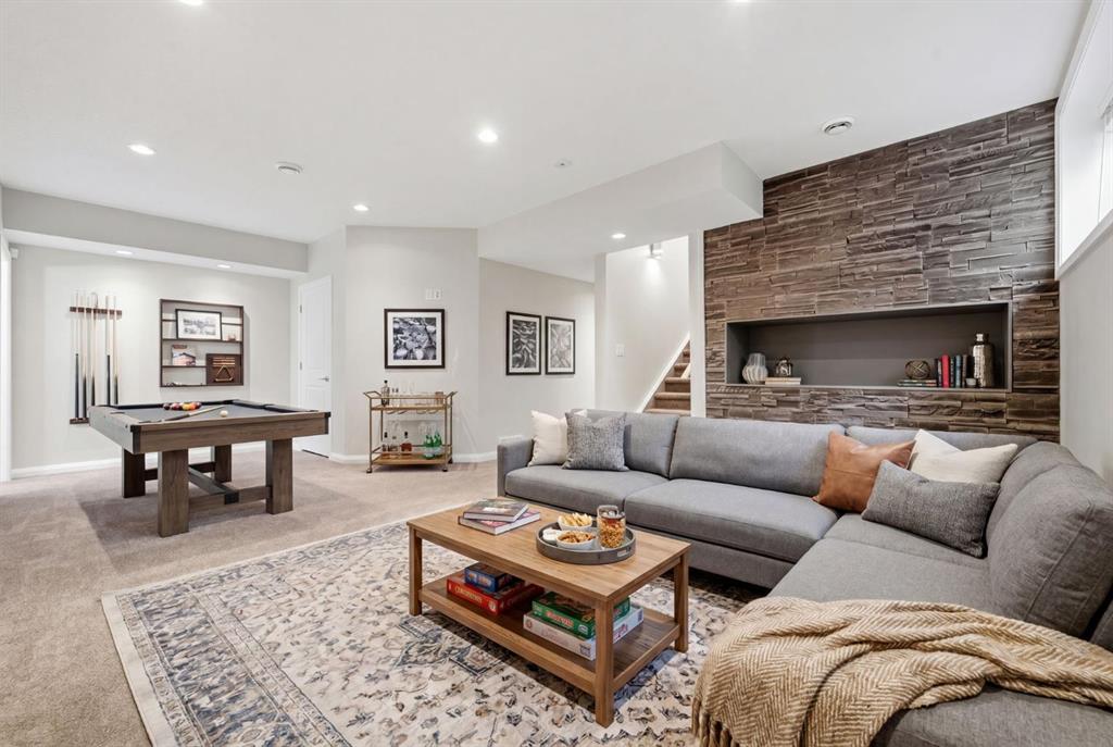 Picture of 187 Evansfield Way NW, Calgary Real Estate Listing