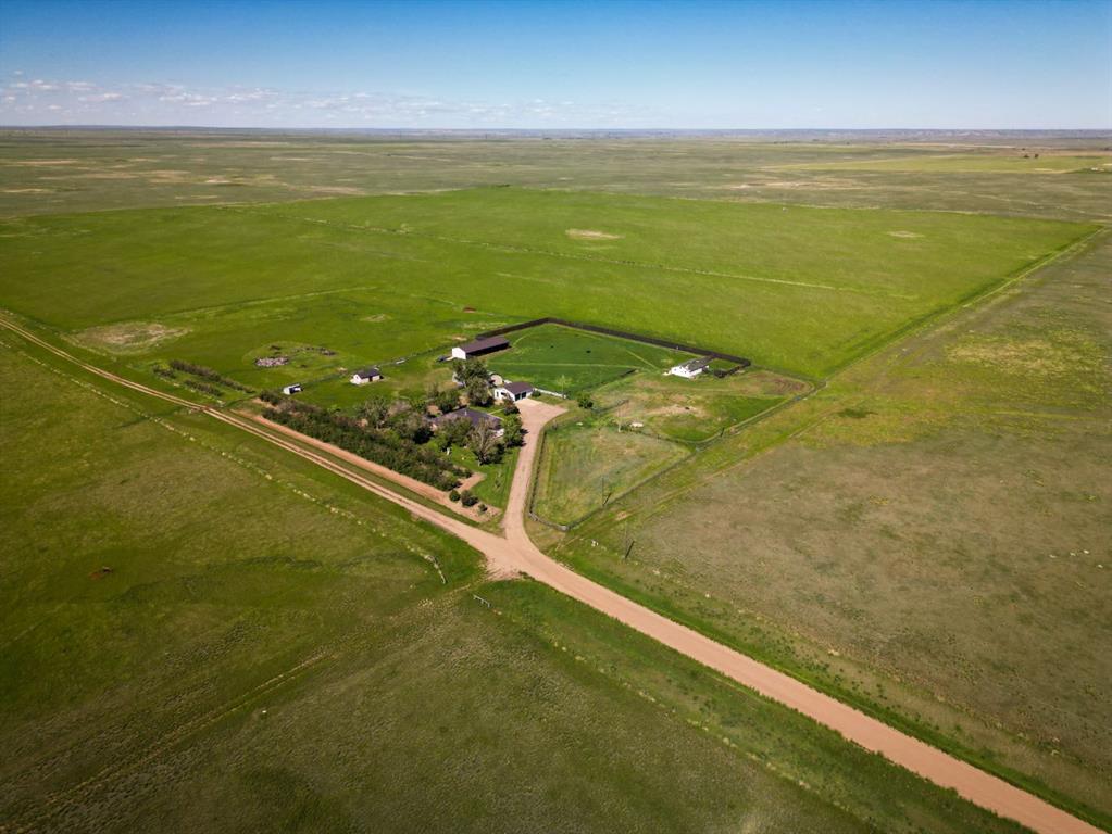 Picture of 14017 Range Road 65  , Rural Cypress County Real Estate Listing
