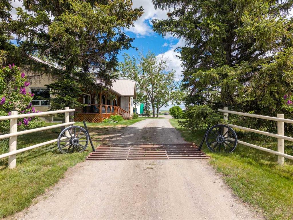 Picture of 80060 475 Avenue E, Rural Foothills County Real Estate Listing