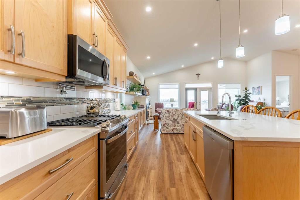 Picture of 202 Lake Drive , Coalhurst Real Estate Listing
