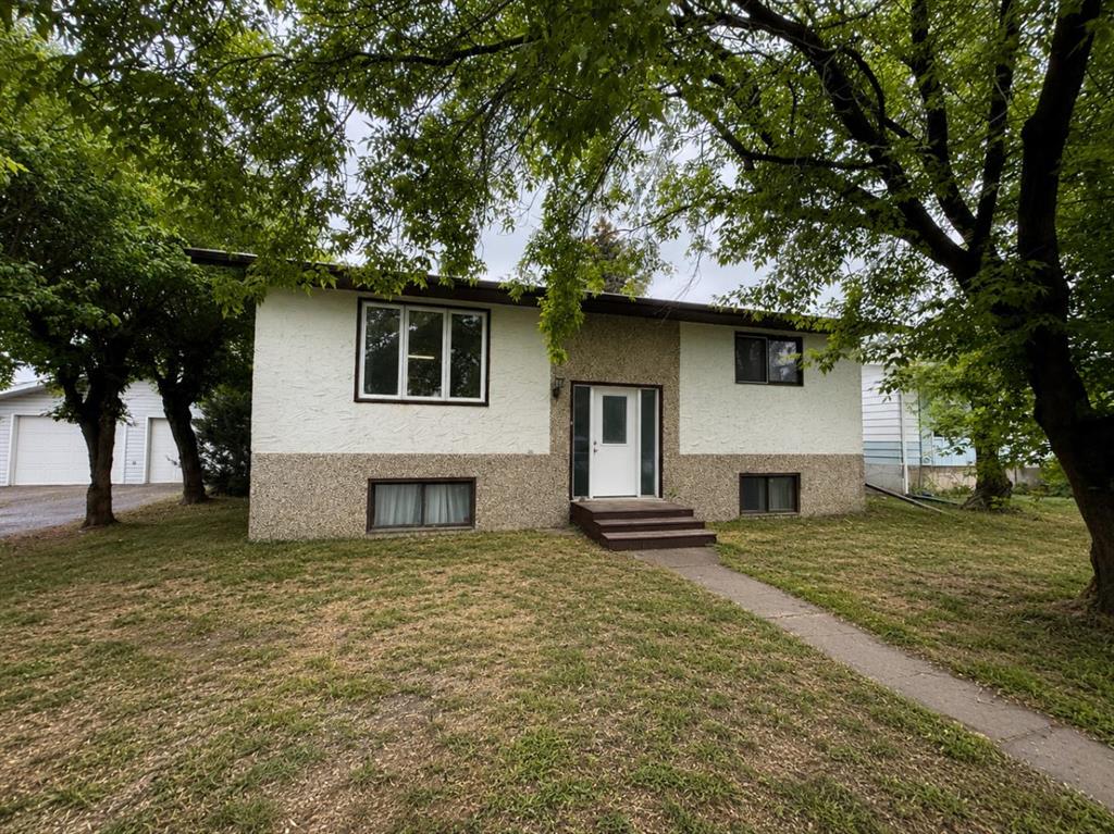 Picture of 816 15 Street , Wainwright Real Estate Listing