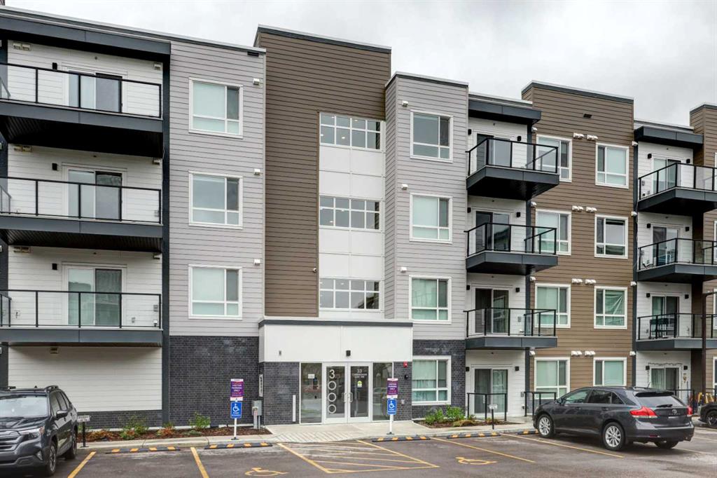 Picture of 3415, 33 Carringham Gate NW, Calgary Real Estate Listing