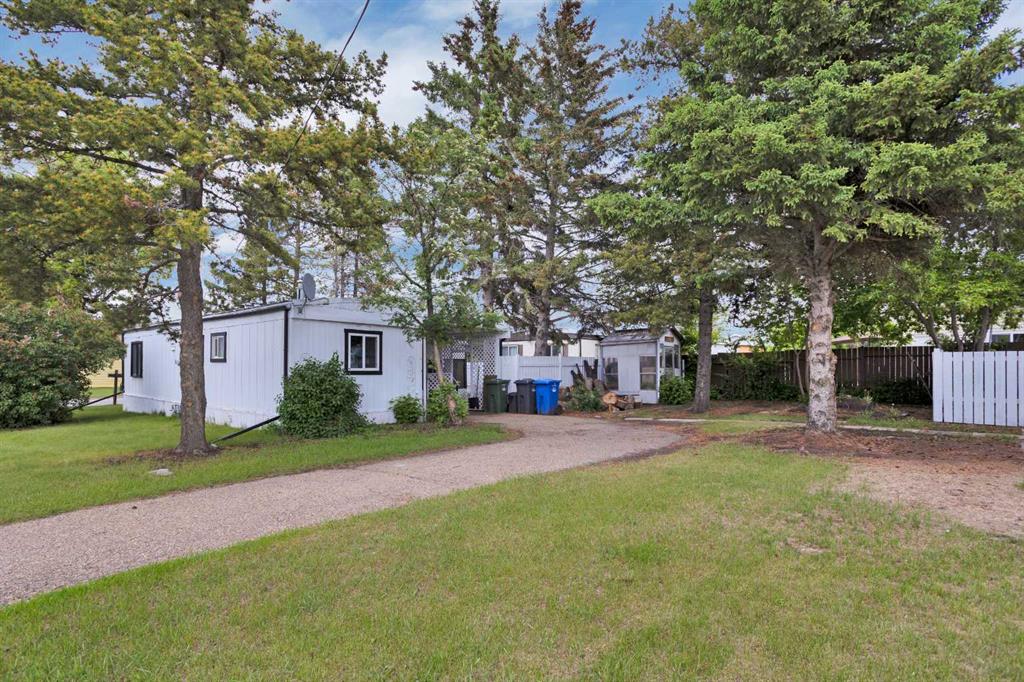 Picture of 4715 46 Street , Innisfail Real Estate Listing