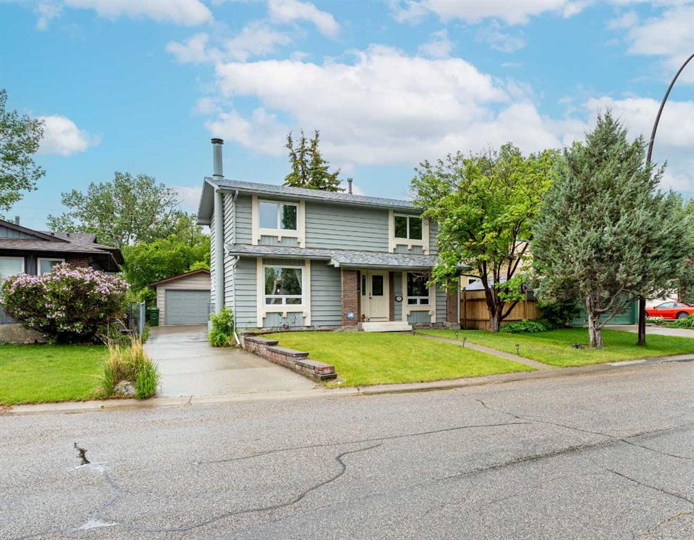 Picture of 332 Deer Run Crescent SE, Calgary Real Estate Listing