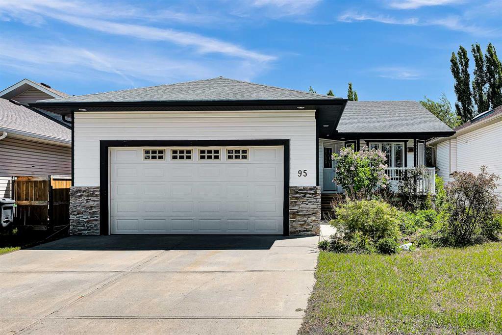 Picture of 95 Cambridge Glen Drive , Strathmore Real Estate Listing