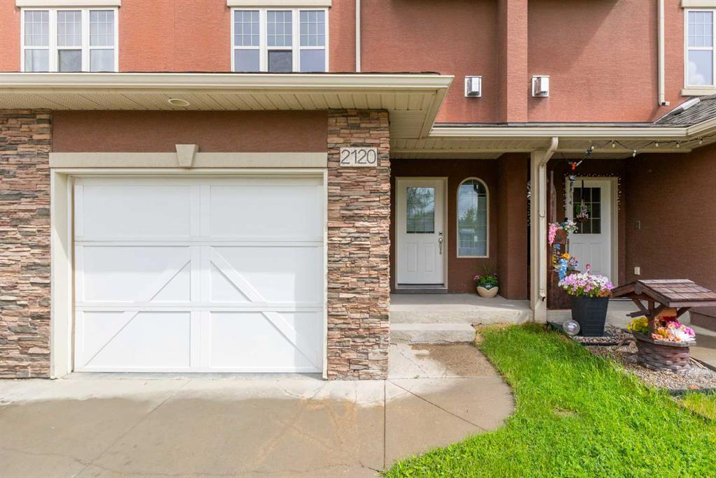 Picture of 2120 21 Avenue , Didsbury Real Estate Listing