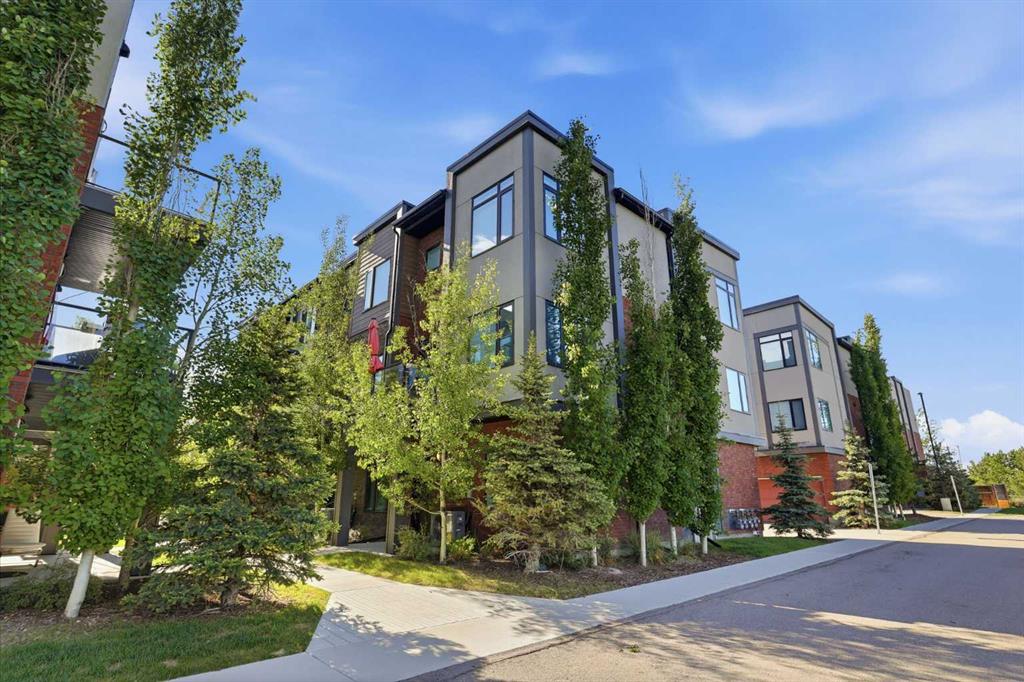 Picture of 808 Greenbriar Common NW, Calgary Real Estate Listing