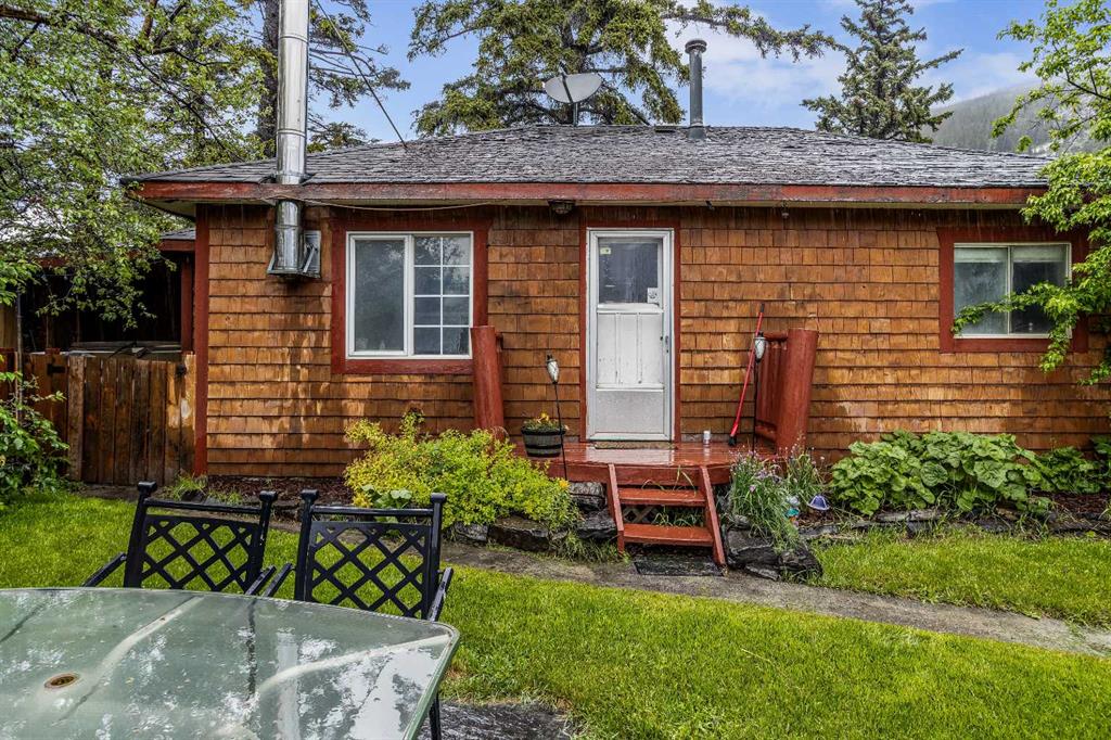 Picture of 11 Fortress Mountain Way , Exshaw Real Estate Listing