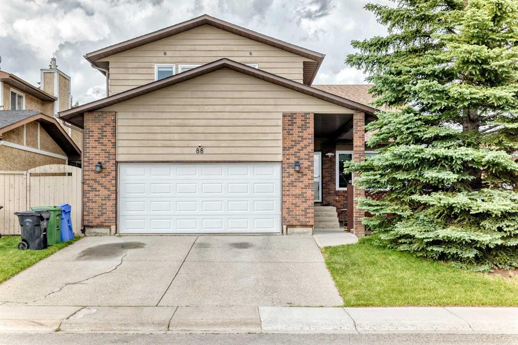Picture of 88 Castlefall Way NE, Calgary Real Estate Listing