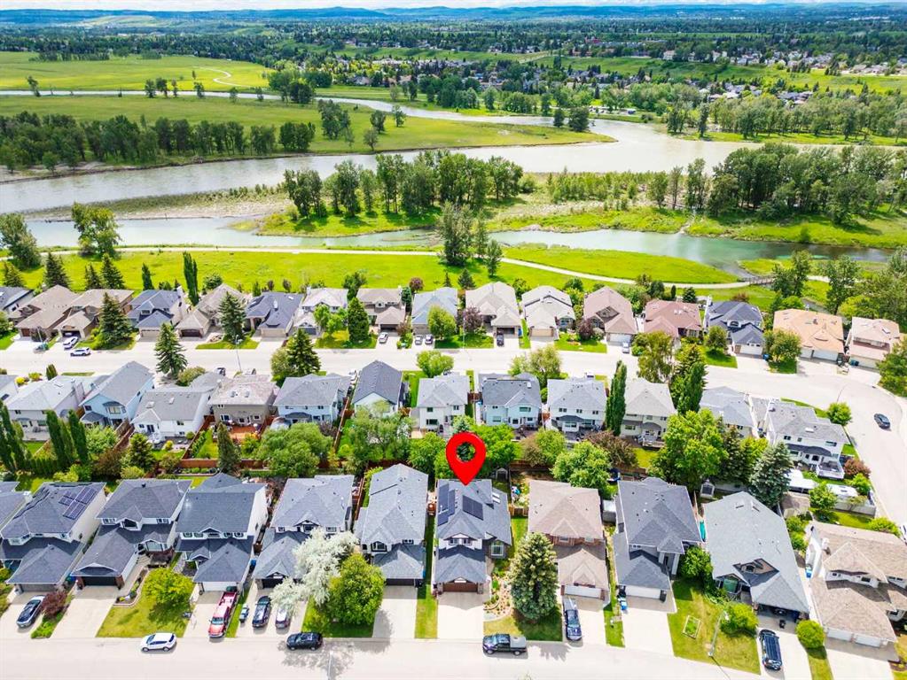 Picture of 67 Douglas Shore Close SE, Calgary Real Estate Listing
