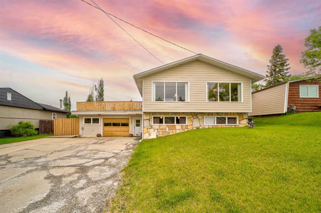 Picture of 1130 James Avenue , Pincher Creek Real Estate Listing