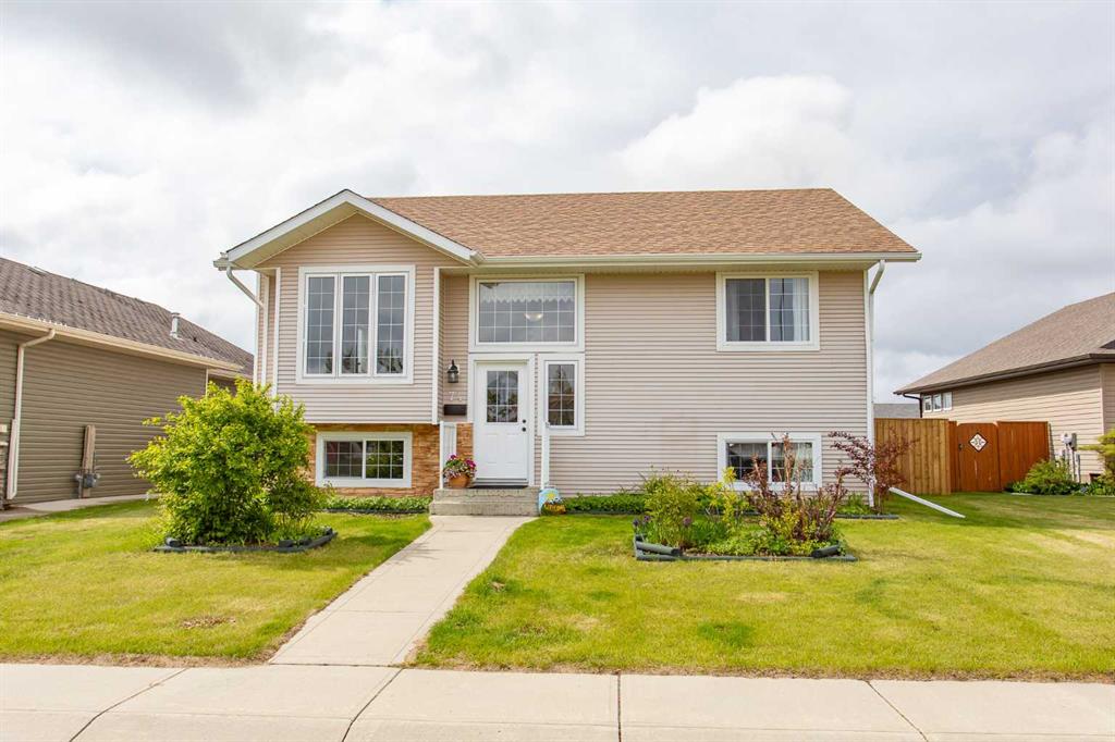 Picture of 74 Pine Crescent , Blackfalds Real Estate Listing