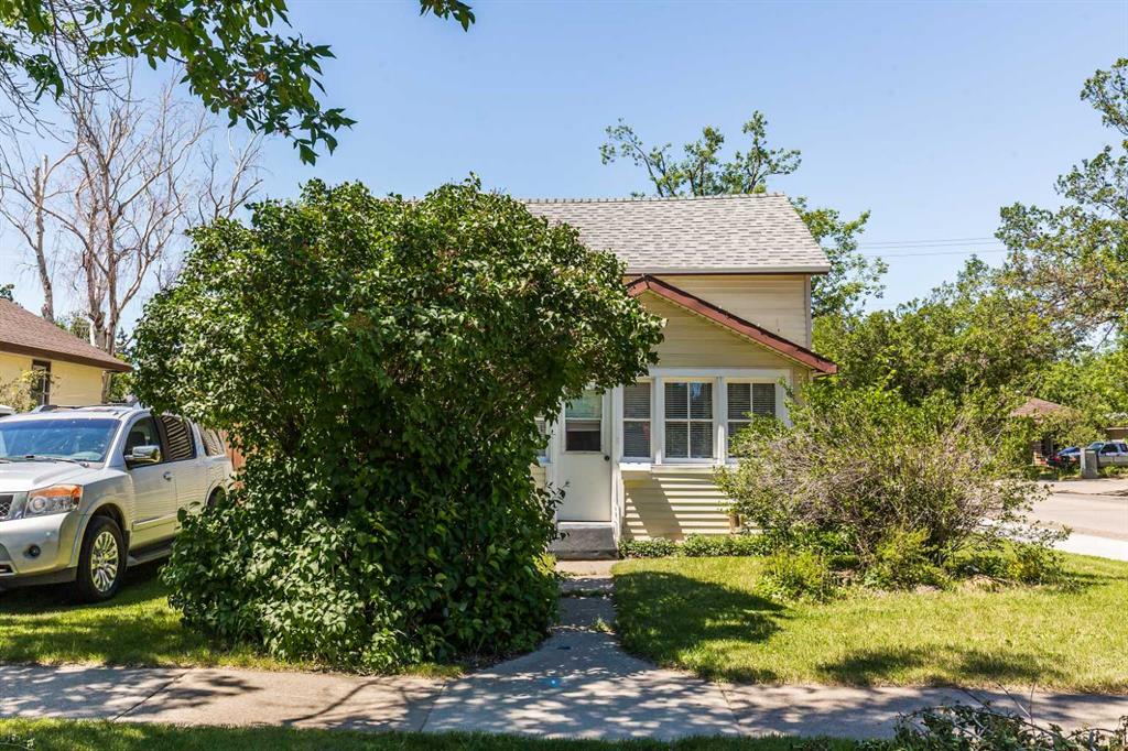 Picture of 432 12A Street N, Lethbridge Real Estate Listing