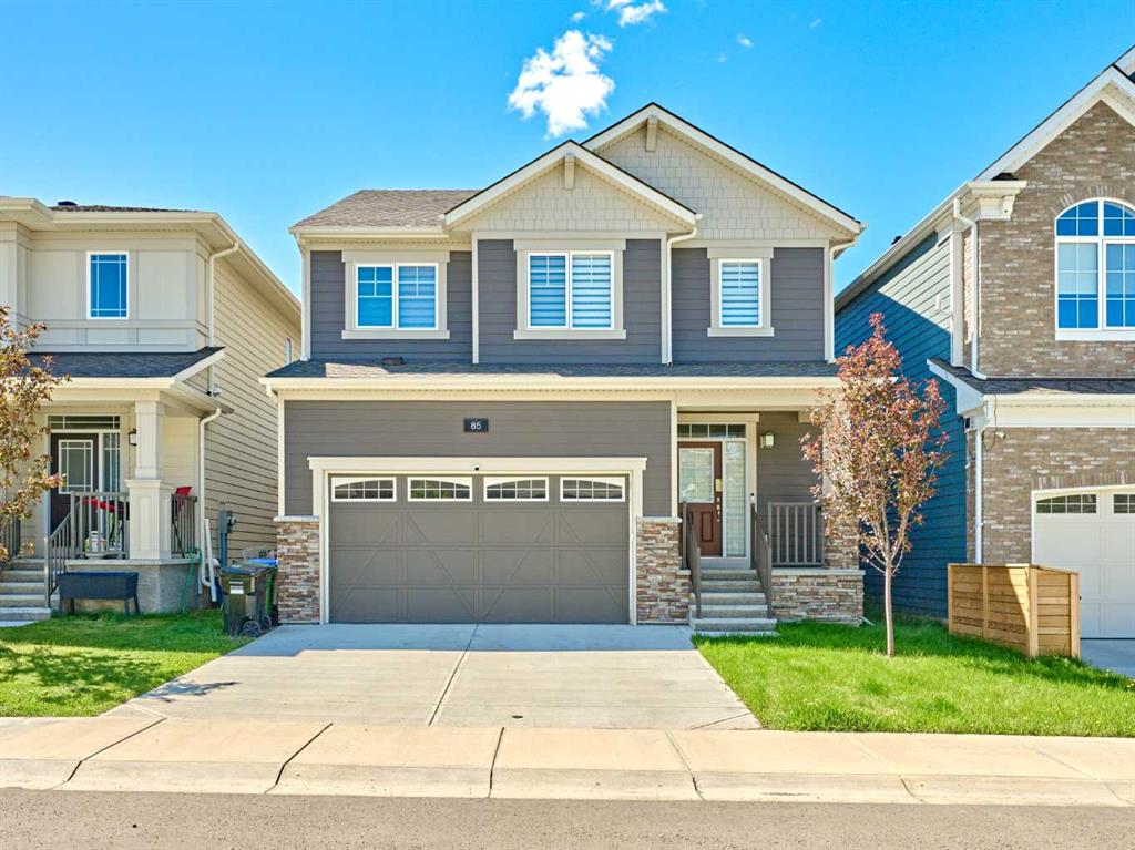 Picture of 85 Yorkstone Heath SW, Calgary Real Estate Listing