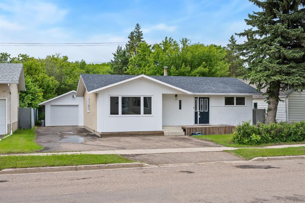 Picture of 5510 45 Street , Lloydminster Real Estate Listing