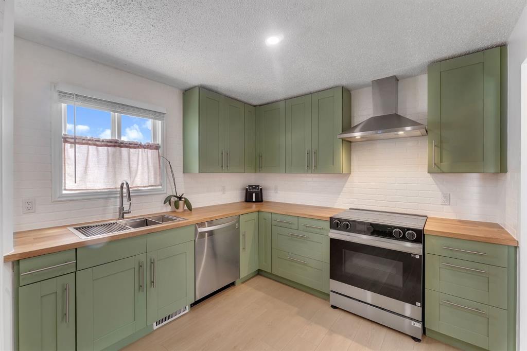 Picture of 74 Eldorado Road SE, Airdrie Real Estate Listing
