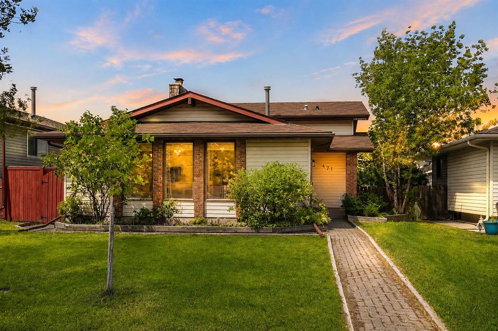Picture of 471 Berkley Crescent NW, Calgary Real Estate Listing