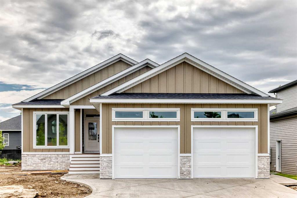 Picture of 31 Williams Avenue , Olds Real Estate Listing
