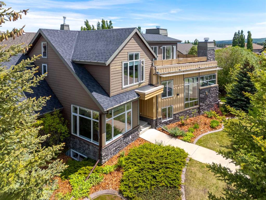 Picture of 361 Discovery Ridge Way SW, Calgary Real Estate Listing