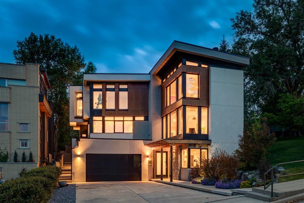 Picture of 1119 15 Street NW, Calgary Real Estate Listing