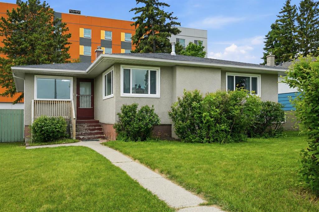 Picture of 111 42 Avenue NE, Calgary Real Estate Listing