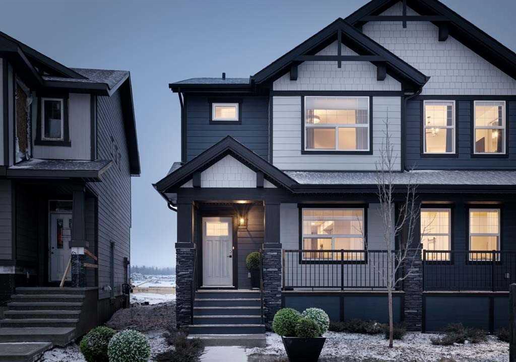 Picture of 5016 154 Avenue SW, Calgary Real Estate Listing
