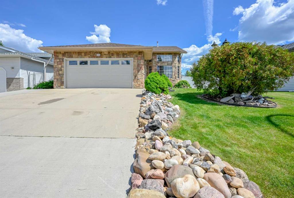 Picture of 11321 95 Street , Grande Prairie Real Estate Listing