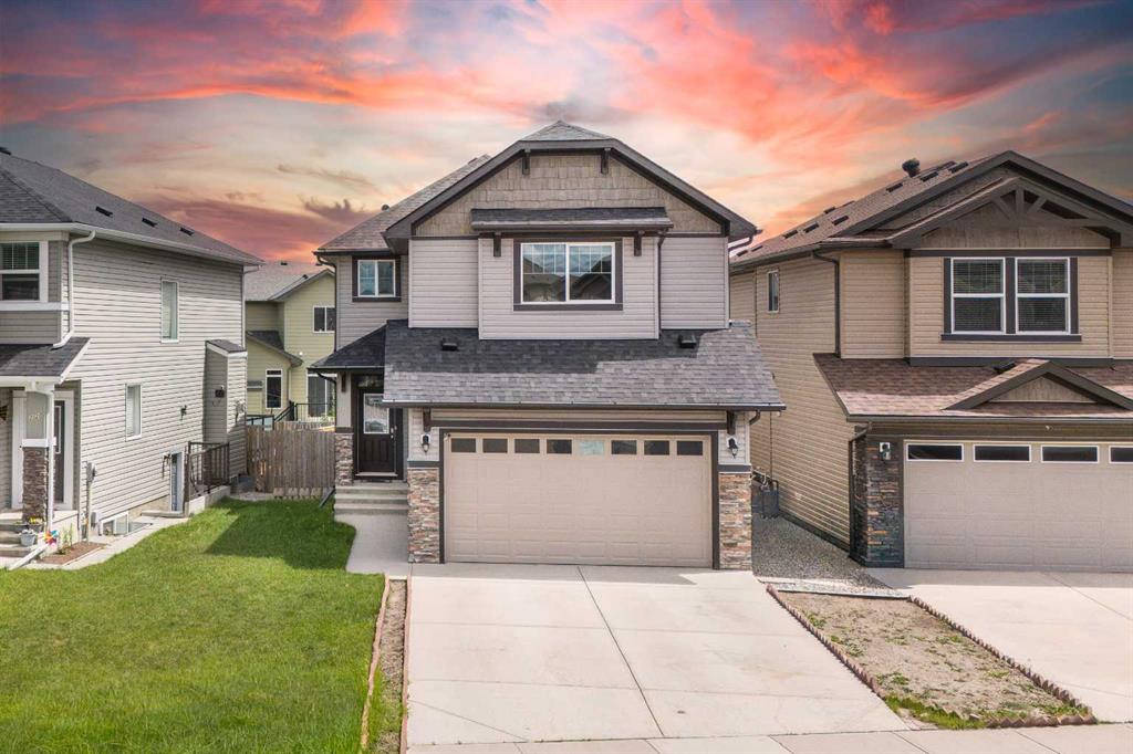 Picture of 18 Skyview Shores Place NE, Calgary Real Estate Listing