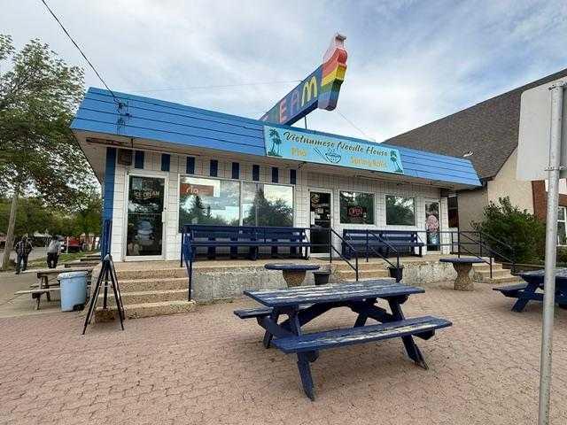 Picture of 202 2 Street W, Drumheller Real Estate Listing