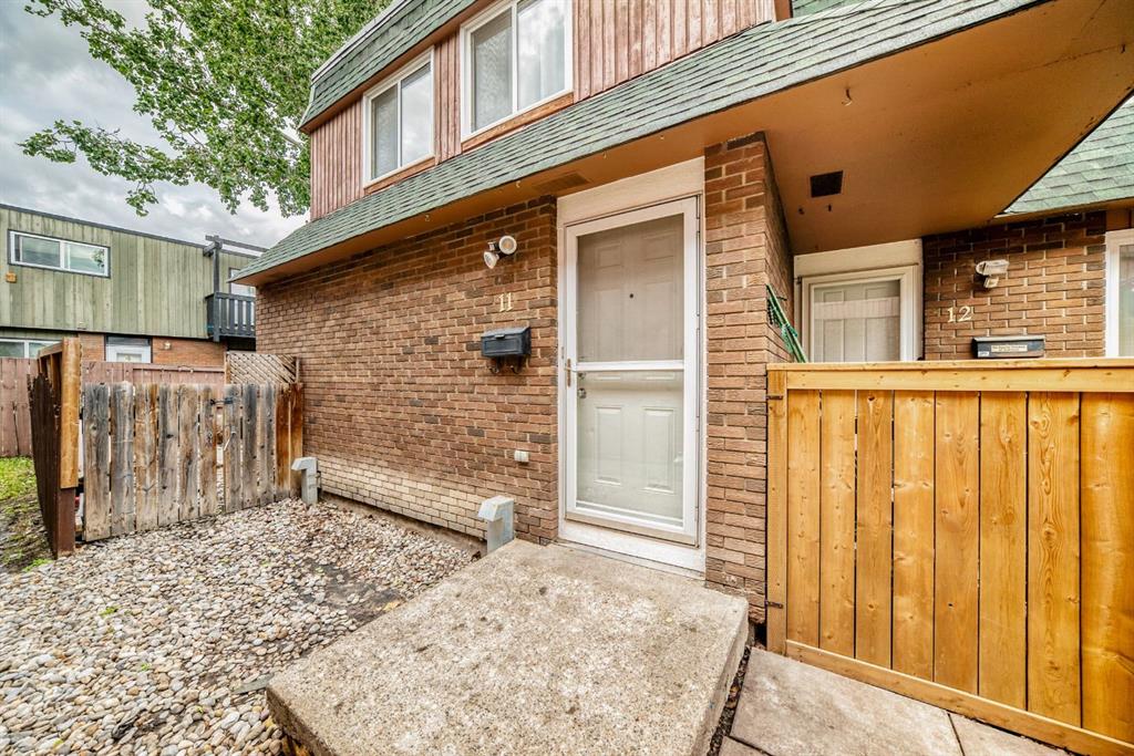 Picture of 11, 11240 6 Street SW, Calgary Real Estate Listing