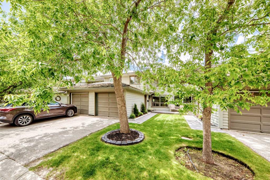 Picture of 572 Point Mckay Grove NW, Calgary Real Estate Listing