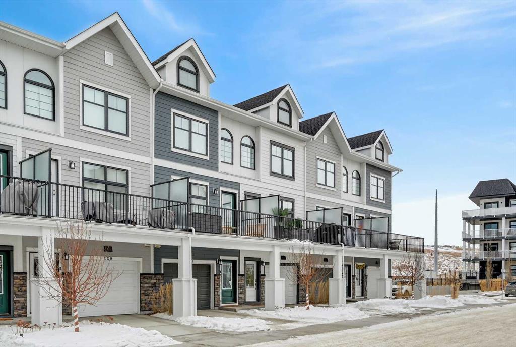 Picture of 233 Les Jardins Park SE, Calgary Real Estate Listing